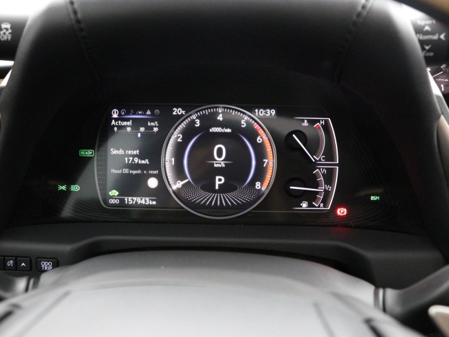 Lexus ES - 300h President Line