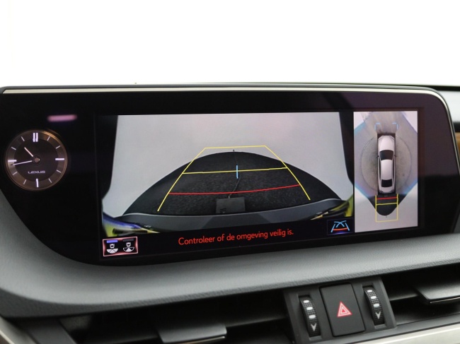 Lexus ES - 300h President Line