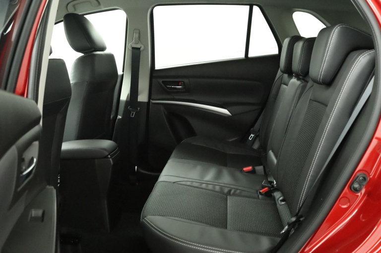 Suzuki S-Cross - 1.4 Boosterjet Style Hybrid 18