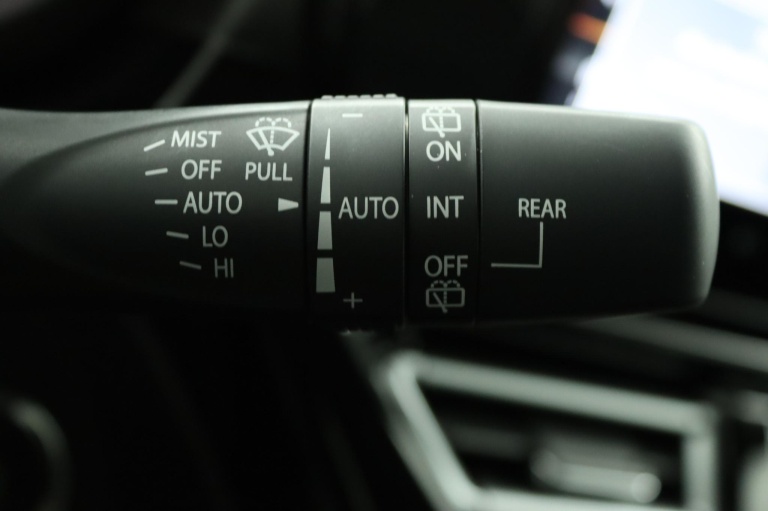 Suzuki S-Cross - 1.4 Boosterjet Style Hybrid 32