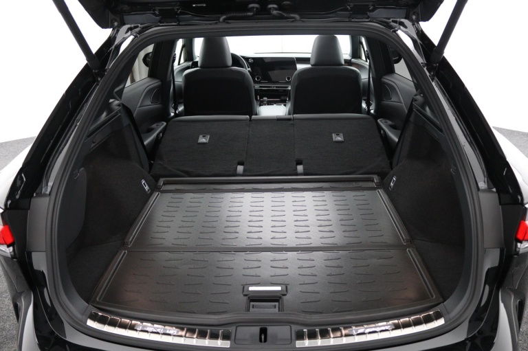 Lexus RX - 450h+ Plug-in Hybrid 35th Edition 25