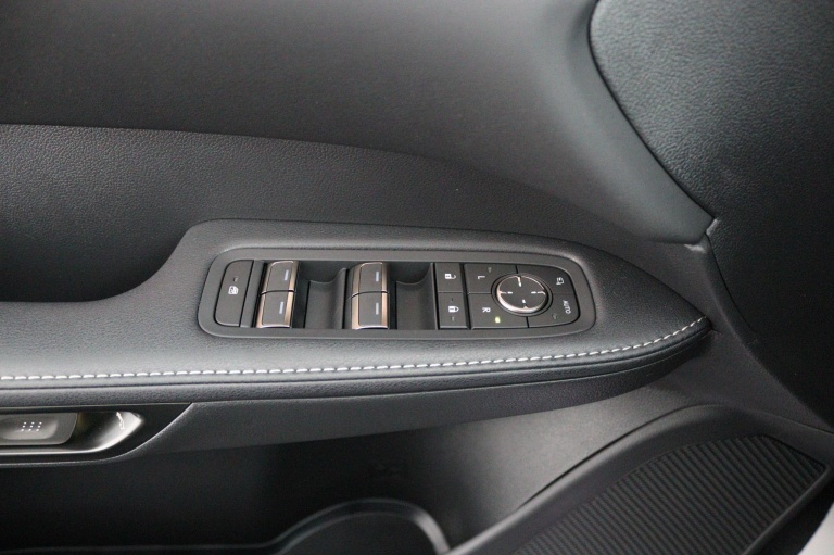 Lexus RX - 450h+ Plug-in Hybrid 35th Edition 28