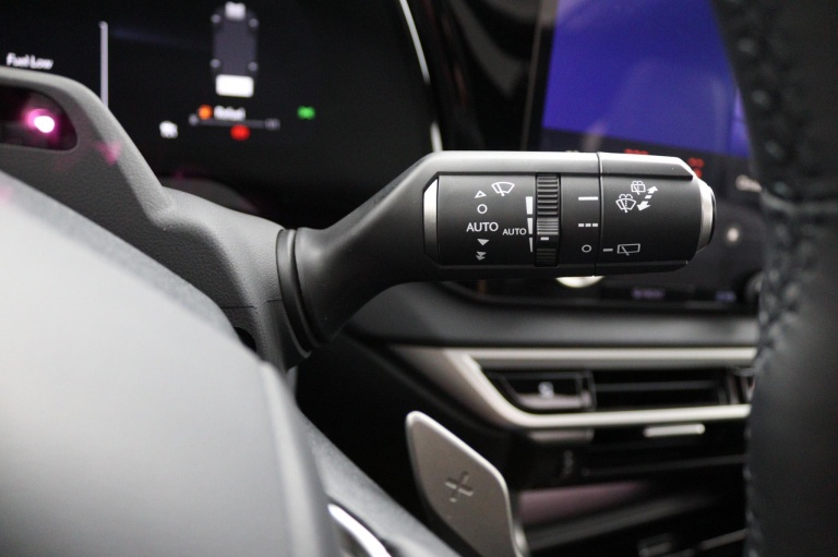 Lexus RX - 450h+ Plug-in Hybrid 35th Edition 33