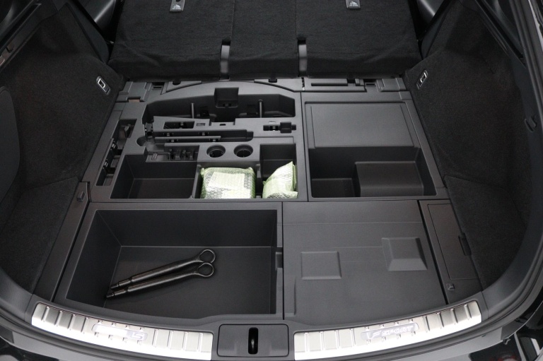 Lexus RX - 450h+ Plug-in Hybrid 35th Edition 36