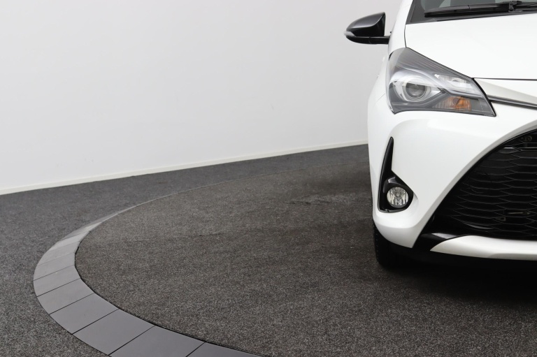 Toyota Yaris - 1.5 Hybrid GR-Sport 36