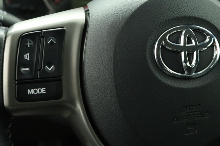 Toyota Yaris - 1.3 VVT-i Trend 18