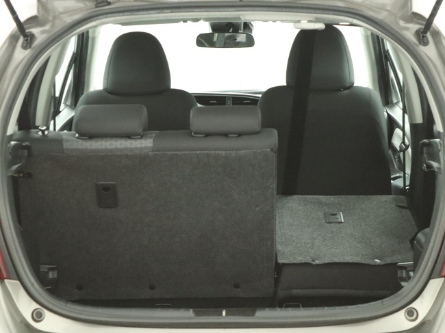 Toyota Yaris - 1.3 VVT-i Trend