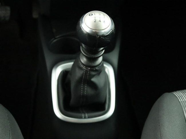 Toyota Yaris - 1.3 VVT-i Trend