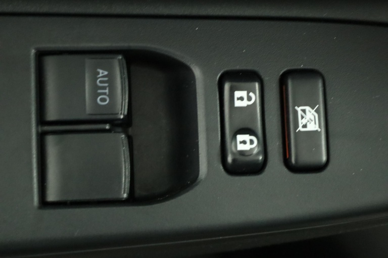 Toyota Yaris - 1.3 VVT-i Trend 28