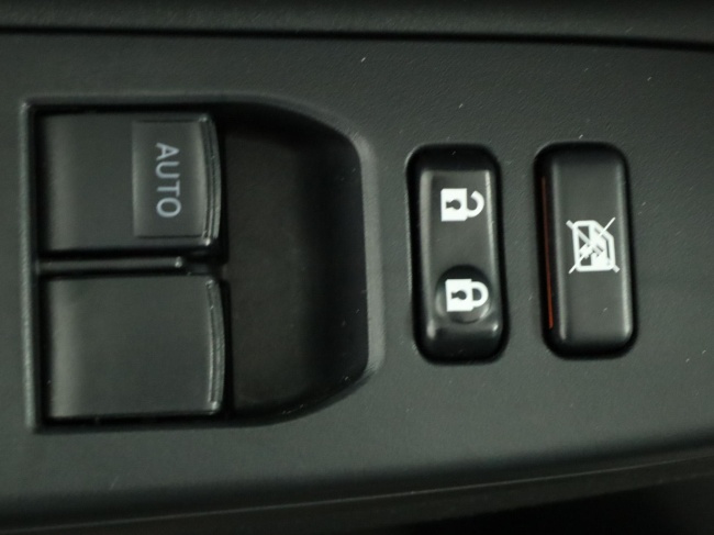 Toyota Yaris - 1.3 VVT-i Trend