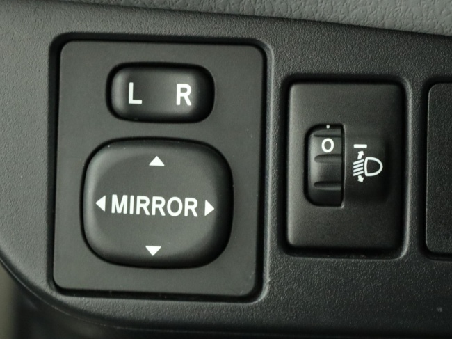 Toyota Yaris - 1.3 VVT-i Trend