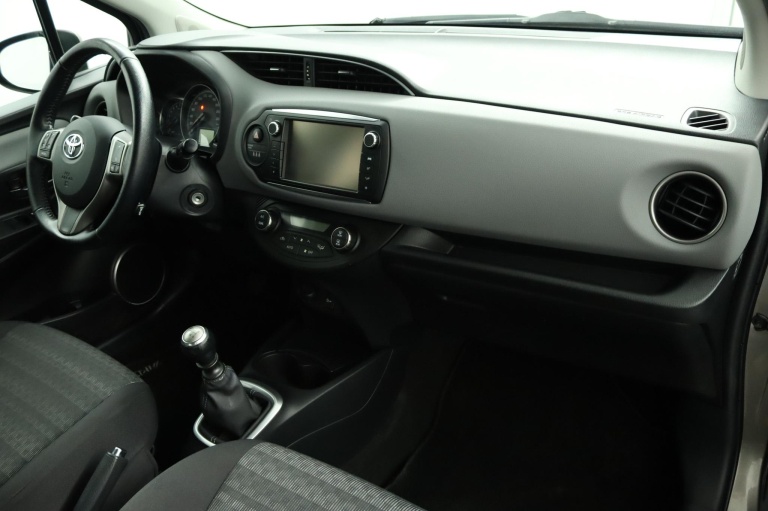 Toyota Yaris - 1.3 VVT-i Trend 41