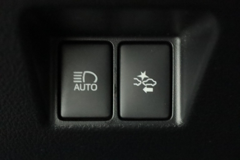 Toyota Yaris - 1.3 VVT-i Trend 42