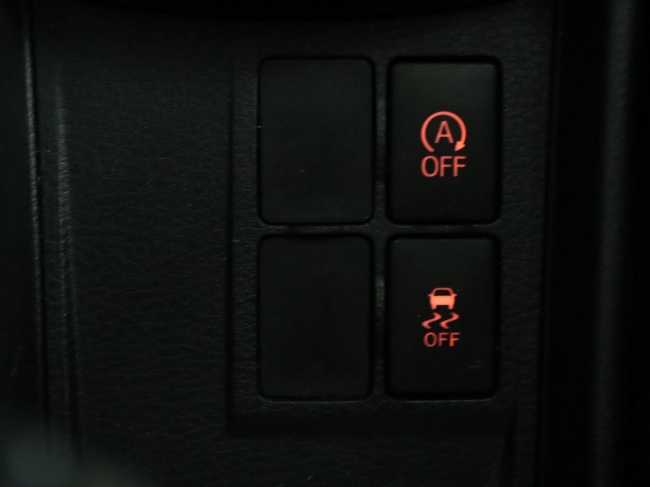 Toyota Yaris - 1.3 VVT-i Trend