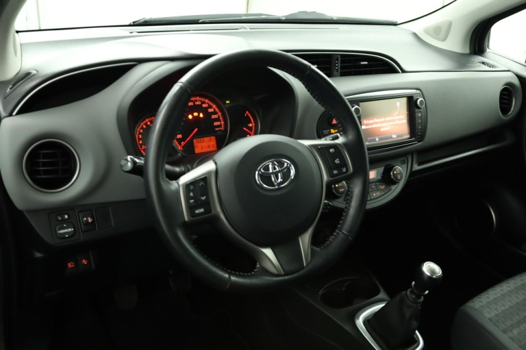 Toyota Yaris - 1.3 VVT-i Trend 56