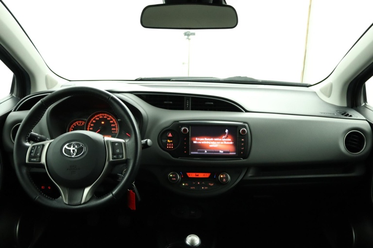 Toyota Yaris - 1.3 VVT-i Trend 57