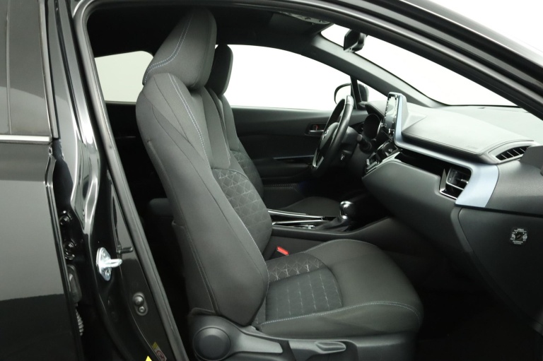 Toyota C-HR - 2.0 Hybrid First Edition 22