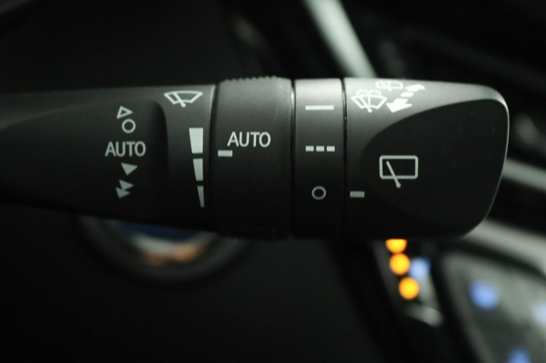 Toyota C-HR - 2.0 Hybrid First Edition 33