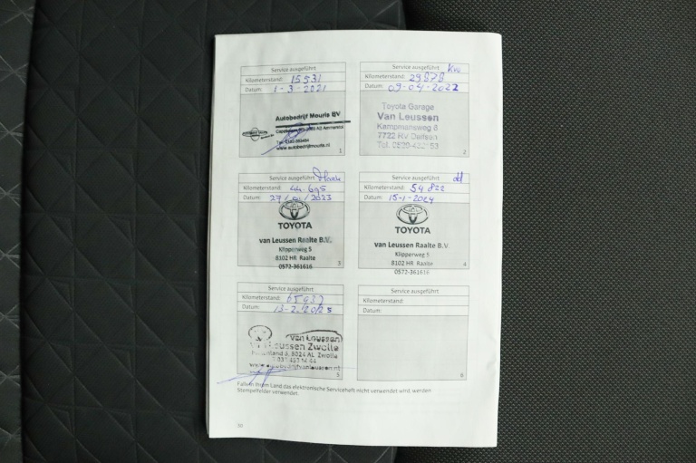 Toyota C-HR - 2.0 Hybrid First Edition 72