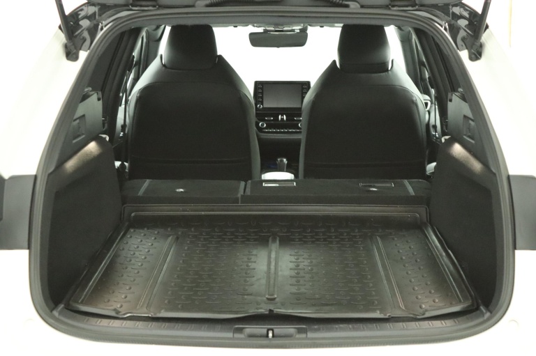 Toyota Corolla Touring Sports - 1.8 Hybrid GR-Sport 26