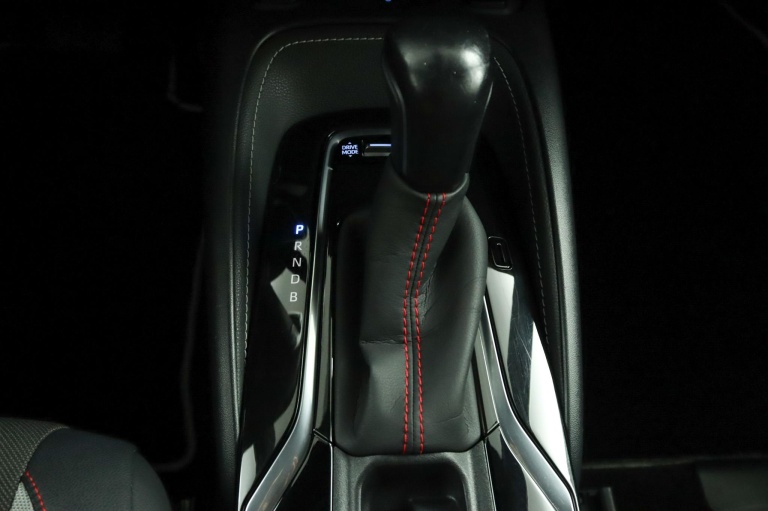 Toyota Corolla Touring Sports - 1.8 Hybrid GR-Sport 27