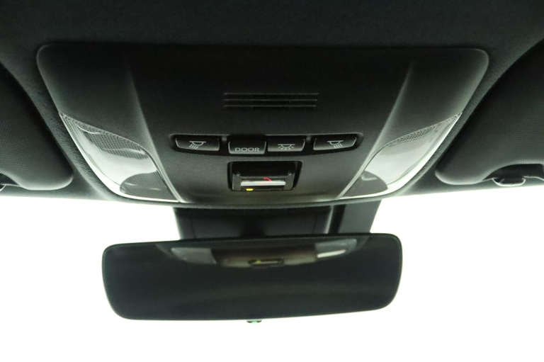 Toyota Corolla Touring Sports - 1.8 Hybrid GR-Sport 32