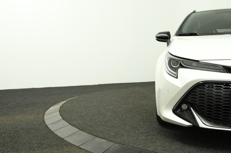 Toyota Corolla Touring Sports - 1.8 Hybrid GR-Sport 35
