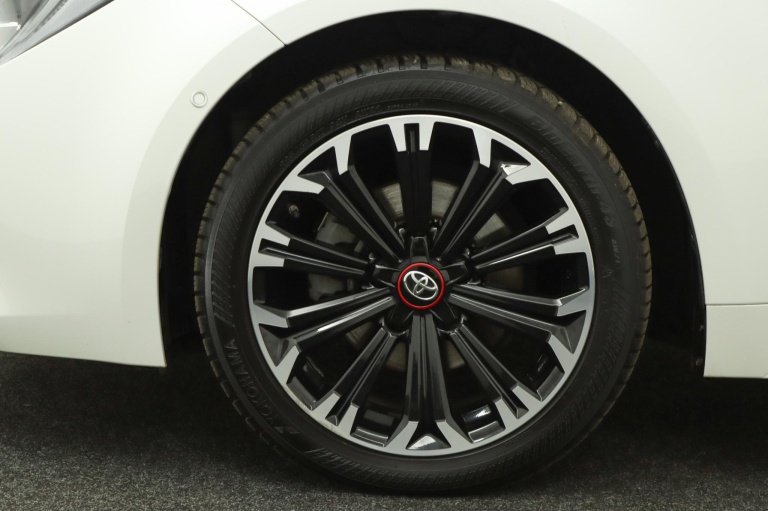 Toyota Corolla Touring Sports - 1.8 Hybrid GR-Sport 37