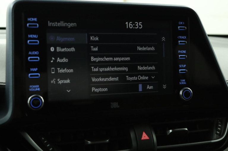 Toyota C-HR - 1.8 Hybrid Style 63