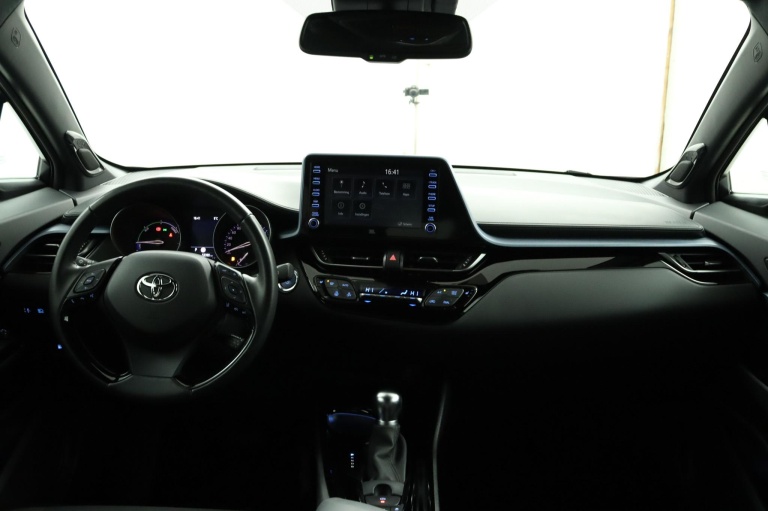Toyota C-HR - 1.8 Hybrid Style 68