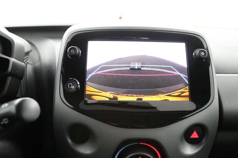 Toyota Aygo - 1.0 VVT-i x-play 15