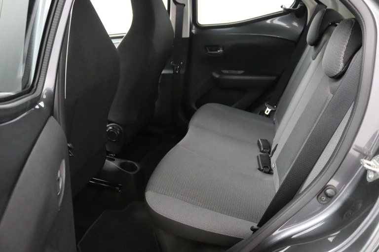 Toyota Aygo - 1.0 VVT-i x-play 20