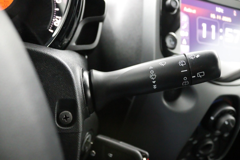 Toyota Aygo - 1.0 VVT-i x-play 32