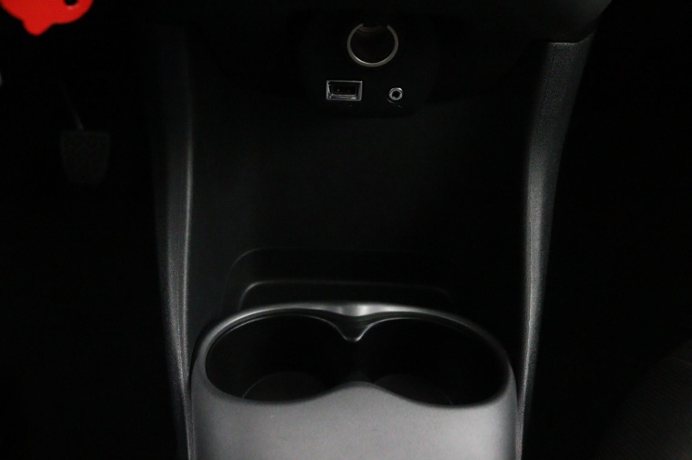 Toyota Aygo - 1.0 VVT-i x-play 39