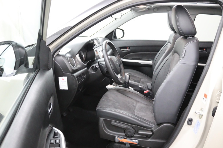 Suzuki Vitara - 1.6 High Executive Automaat 11