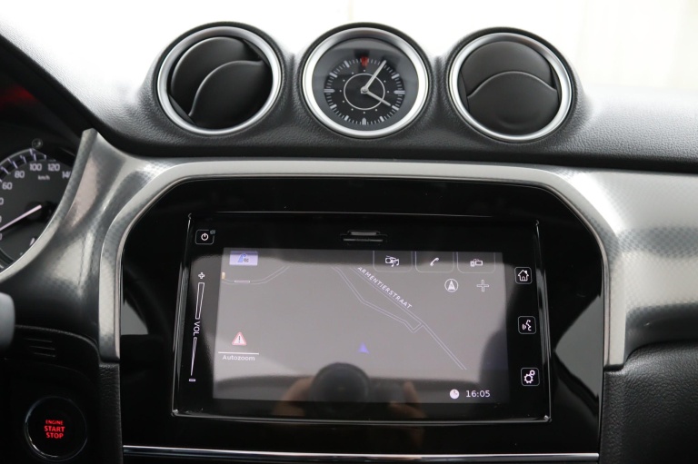 Suzuki Vitara - 1.6 High Executive Automaat 18