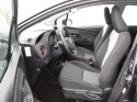 Toyota Yaris - 1.5 Hybrid Design Red