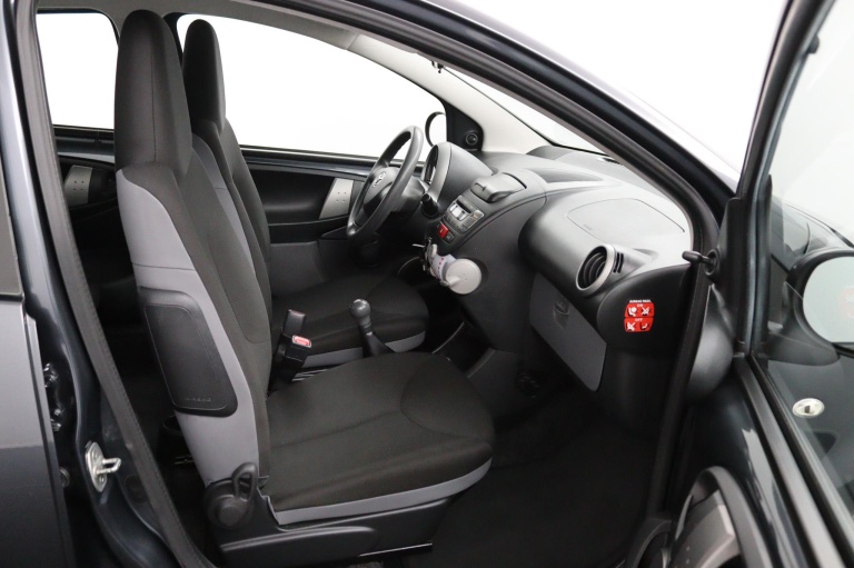 Toyota Aygo - 1.0 VVT-i Now 10