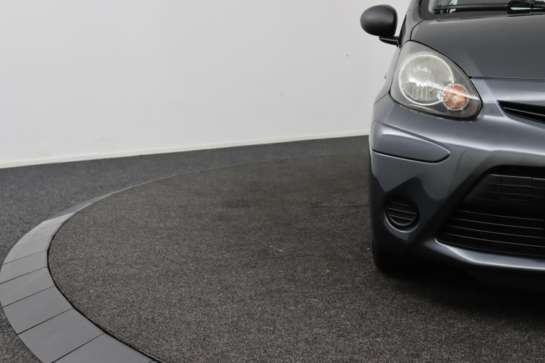 Toyota Aygo - 1.0 VVT-i Now 27