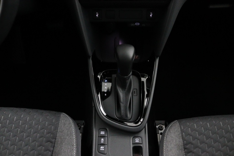 Toyota Yaris Cross - 1.5 Hybrid 115 Dynamic 21