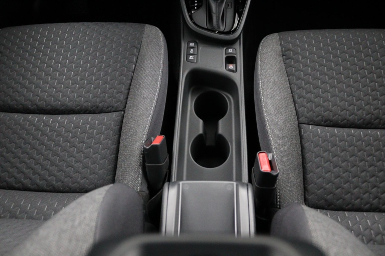 Toyota Yaris Cross - 1.5 Hybrid 115 Dynamic 33