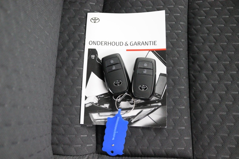 Toyota Yaris Cross - 1.5 Hybrid 130 Dynamic 15