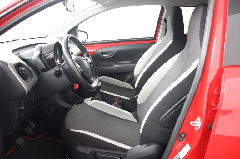 Toyota Aygo - 1.0 VVT-i x-sport 17