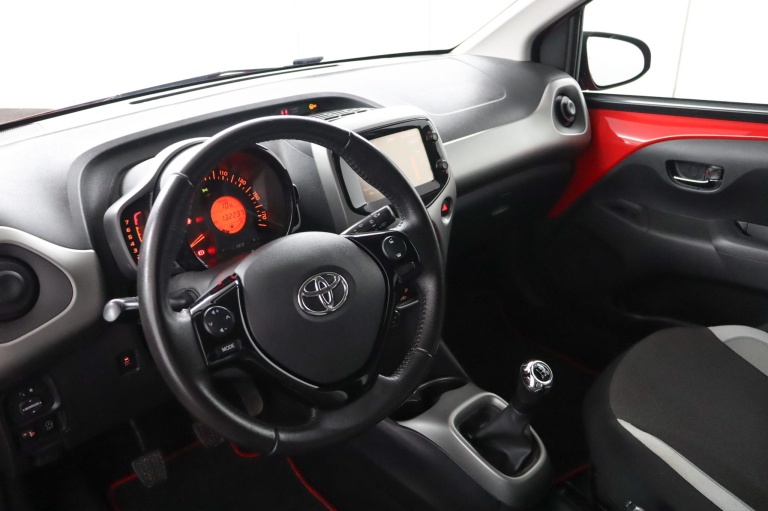 Toyota Aygo - 1.0 VVT-i x-sport 49