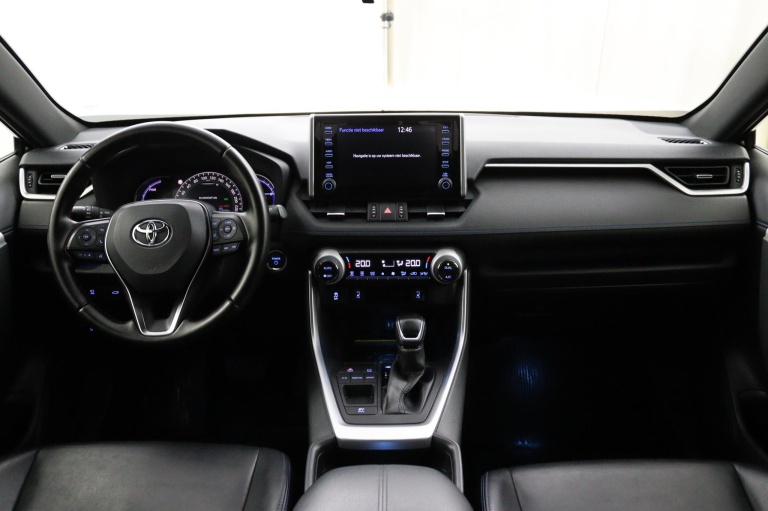 Toyota RAV4 - 2.5 Hybrid Business Intro 12