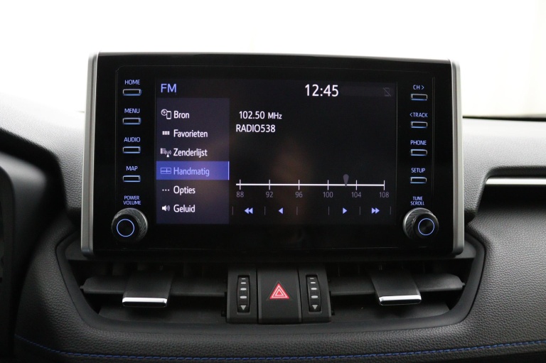 Toyota RAV4 - 2.5 Hybrid Business Intro 14