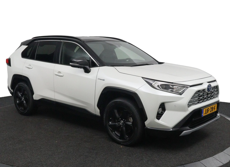 Toyota RAV4 - 2.5 Hybrid Business Intro 3
