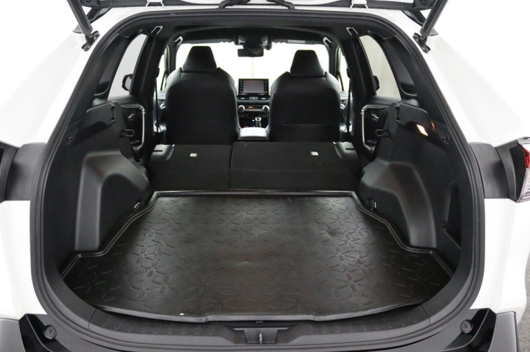 Toyota RAV4 - 2.5 Hybrid Business Intro 30