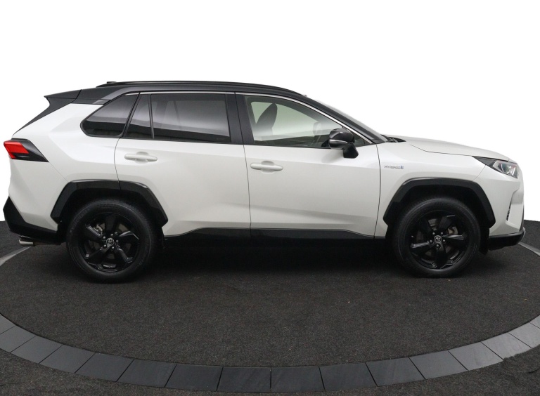 Toyota RAV4 - 2.5 Hybrid Business Intro 6