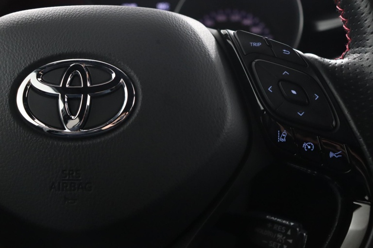 Toyota C-HR - 1.8 Hybrid GR-Sport 21